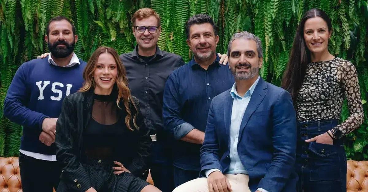 Mudanças na liderança da Score Agency marcam expansão internacional no setor de comunicação